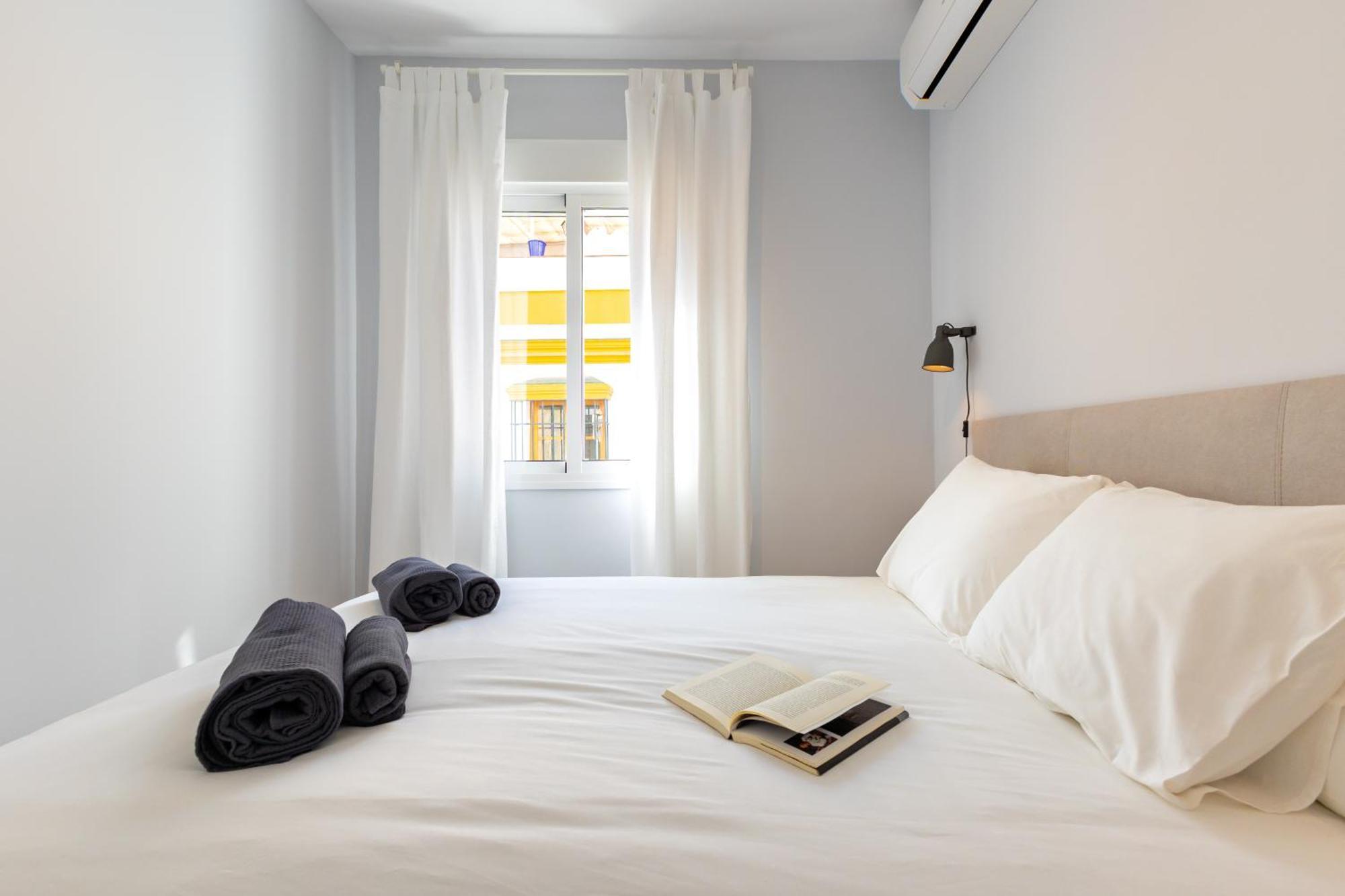 Charming 2 Bedroom Apartment At Iconic Triana Neighborhood By Ocityzen Seville Exterior photo